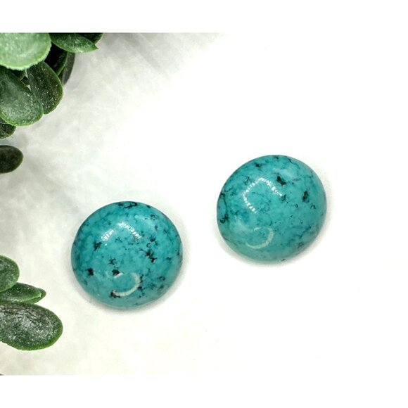 Vintage Turquoise Resin Clip On Earrings Dome Round Button Style - Picture 2 of 4